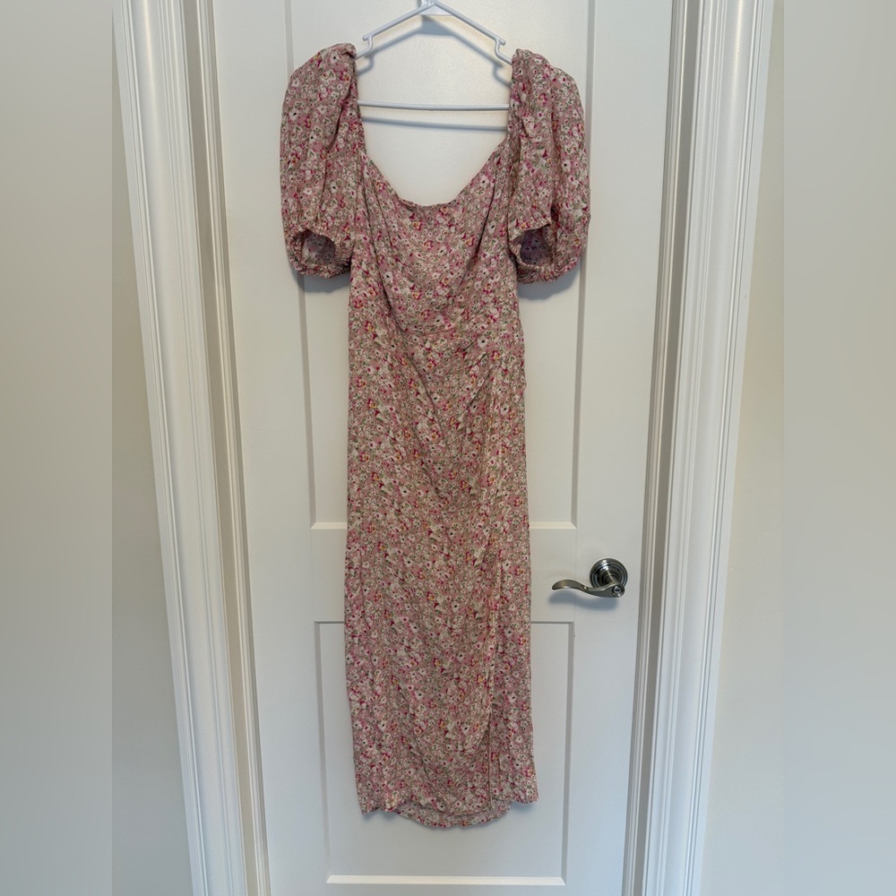 ASTR the label floral midi puff sleeve smocked back sundress dress size M